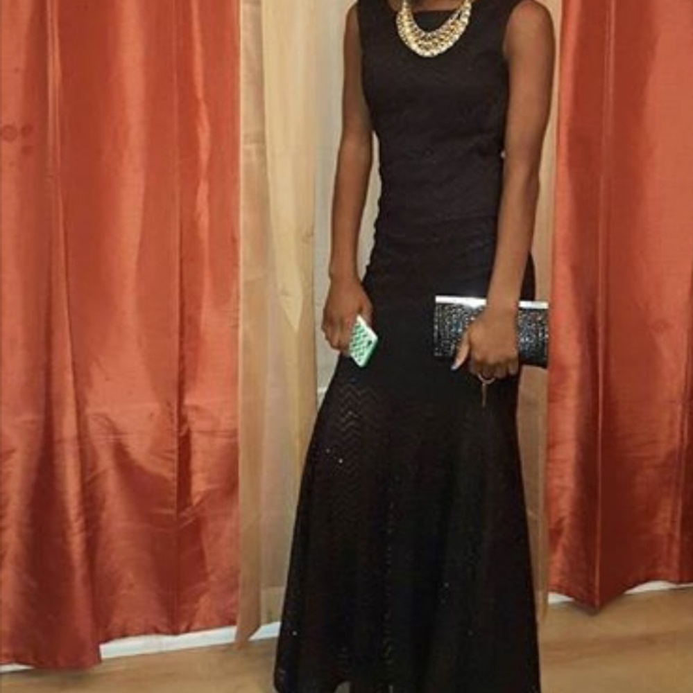 Black prom dress